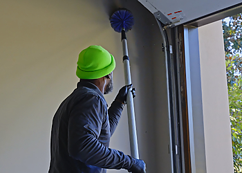 Barefoot Mosquito & Pest Control - Richardson, TX Pest Control Companies - On-Site Service Image