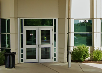 Basharat Muneer, MD - Aurora, IL Cardiologists - Clinic Exterior Image