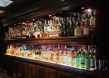 Alexandria Night Clubs Basin Street Lounge