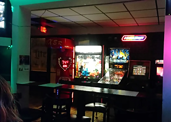 Cedar Rapids Night Clubs Basix