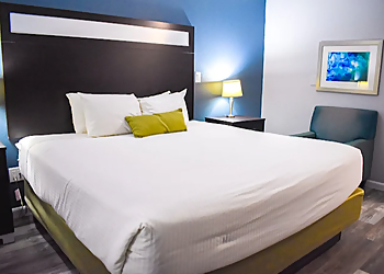 Midland Hotels Baymont by Wyndham Midland Center