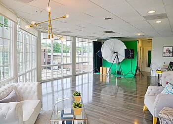 Charlotte Commercial Photographers Bazemore Studios
