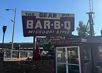 Los Angeles Barbecue Restaurants Bear Pit Bar-B-Q Restaurant