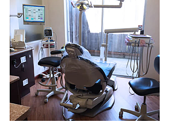 Vallejo Cosmetic Dentists Behrokh Bahraini, DDS - CROSSROADS DENTAL CARE