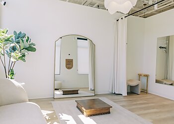 Glendale Bridal Shops Bella Lily Bridal Glendale