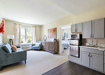 Manchester Assisted Living Facilities Benchmark at Bedford Falls