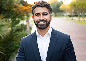 Benjamin C. Service, MD - Orlando, FL Orthopedics - Doctor Portrait Image