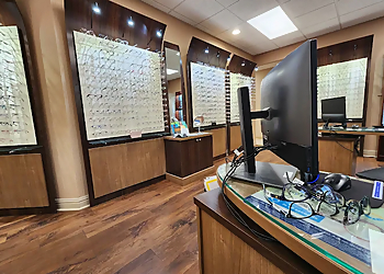 Benjamin Harris, OD, MS - EYECARE ASSOCIATES - Montgomery, AL Pediatric Optometrists - Clinic Interior Image