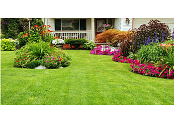 Benjamin Lawn & Landscape - Kansas City, KS Lawn Care Services - Outdoor Work Image