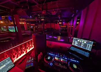 Syracuse Night Clubs Benjamin's On Franklin