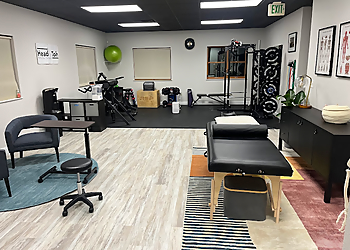 Benji Toh, PT, DPT, CSCS, Cert. DN - HEAD TO TOH PHYSICAL THERAPY - Colorado Springs, CO Physical Therapists - Treatment Room Image
