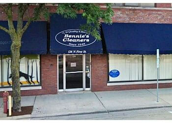Bennie's Cleaners Rockford Dry Cleaners