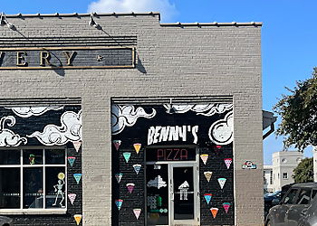 Charlotte Pizza Places Benny Pennello's