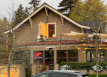 Eugene Italian Restaurants Beppe & Gianni’s Trattoria