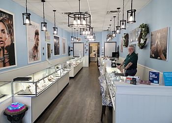 Berkshire Diamonds and Design - Surprise, AZ Jewelry - Business Interior Image