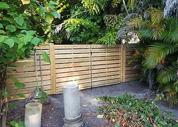 Hollywood Fencing Contractors Bernard's Fencing Company, LLC