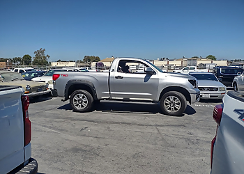 Fullerton Auto Body Shops Beto's Auto Body & Paint