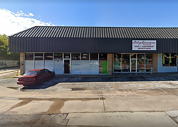 Betssy's Quincaneras Irving Bridal Shops image 1