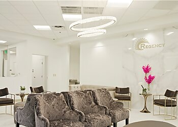 Phoenix Dermatologists Betty Hinderks Davis, MD, FAAD - REGENCY DERMATOLOGY