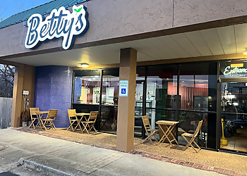 Betty's - Oklahoma City, OK Vegetarian Restaurants - Restaurant Exterior Image