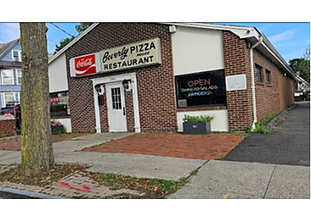 Beverly Pizza House - Bridgeport, CT Pizza Places - Restaurant Exterior Image