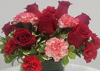 Big Bud's Florist - McKinney, TX Florists - Floral Arrangement Image
