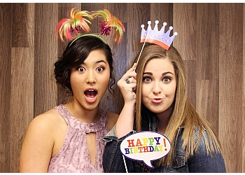 3 Best Photo Booth Companies In Chesapeake Va Threebestrated Day Little Booth