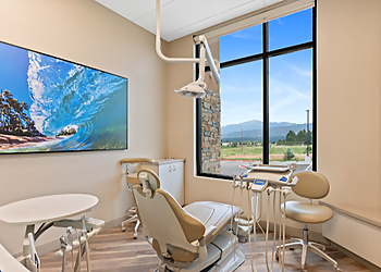 Colorado Springs Dentists Bill Thompson, DDS - PINE CREEK DENTAL