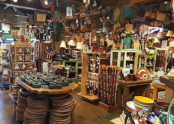 Scottsdale Gift Shops Bischoff's Shades of the West Inc.