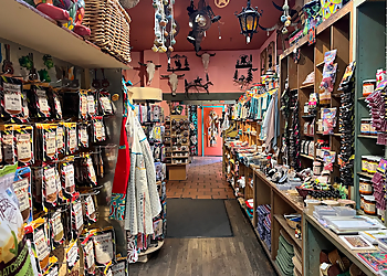 Scottsdale Gift Shops Bischoff's Shades of the West Inc.