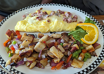 Black Bear Diner West Valley City  West Valley City American Restaurants image 1