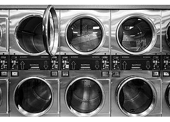 New Orleans Laundromats Black & Gold Wash & Fold