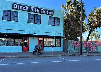 Corpus Christi Florists Black Tie Roses
