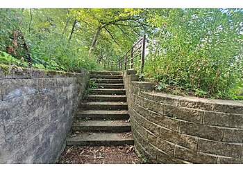 Rockford Hiking Trails Blackhawk Springs Forest Preserve