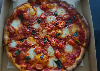 Blaze Pizza Newark Newark Pizza Places image 1