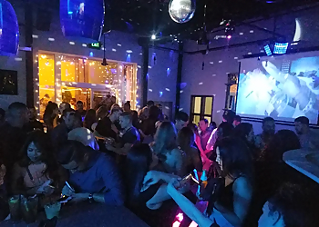 Stockton Night Clubs Blend Ultra Lounge