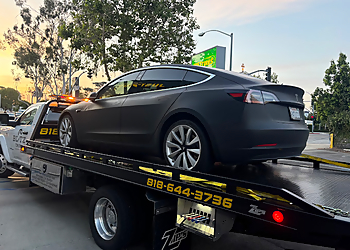 Blitz Towing & Roadside Inc - Glendale, CA Towing Companies - Outdoor Work Image