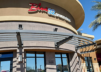 Gilbert Sports Bars Blue 32 Sports Grill