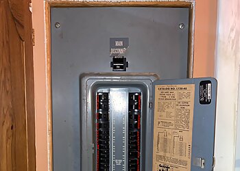 Akron Electricians Blue Collar Electricians