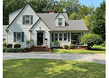 Blue Square Lawn Care LLC Hampton Lawn Care Services image 1