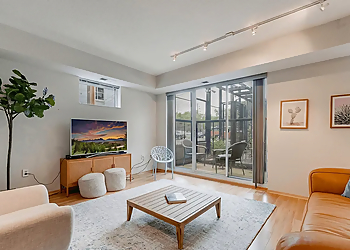 Blue and Lime - Minneapolis, MN Apartments For Rent - Apartment Interior Image
