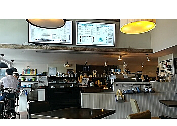 Honolulu Juice Bars Bluetree Cafe Kapiolani