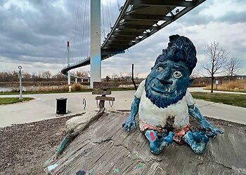 Omaha Landmarks Bob Kerrey Pedestrian Bridge
