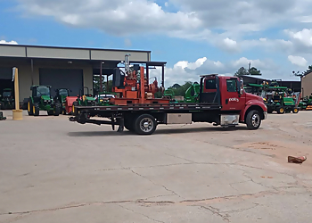 Mobile Towing Companies Bob's Towing & Gas