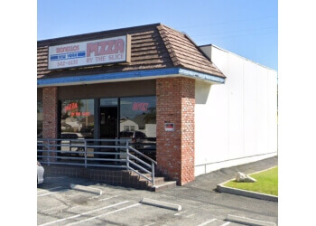 3 Best Pizza Places in Torrance, CA - ThreeBestRated