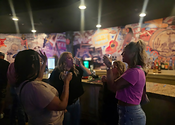 Boots & Diamonds Saloon - Tulsa, OK Night Clubs - Happy Customer Image