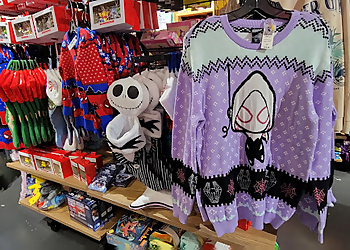 Bakersfield Gift Shops BoxLunch Bakersfield