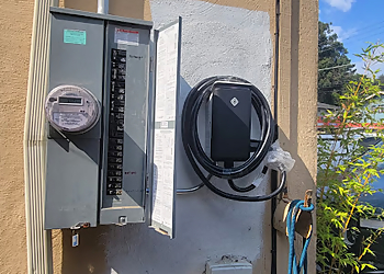 Oakland Electricians Boyes Electric Inc.