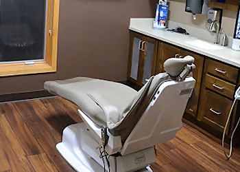 Cedar Rapids Dentists Brad Stovie, DDS - THE DENTAL CENTER