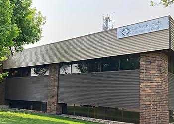 Cedar Rapids Marriage Counselors Brandon Wall, LMFT - CEDAR RAPIDS COUNSELING CENTER